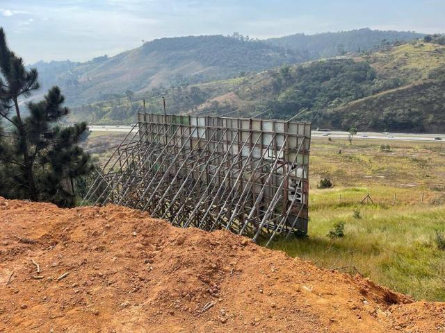 #422 - Terreno para Venda em Santana de Parnaíba - SP - 3